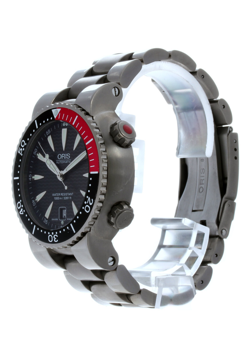 oris titanium divers watch